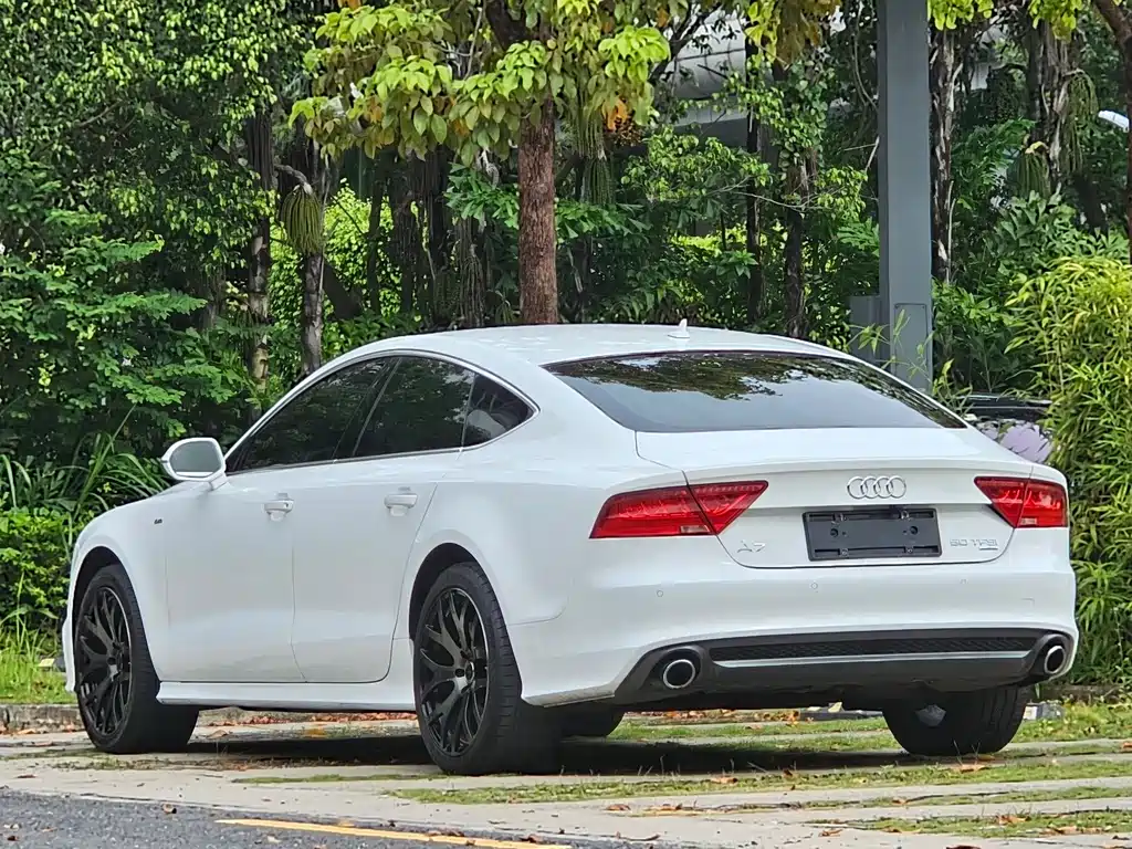 Audi A7 2013 — фото 11