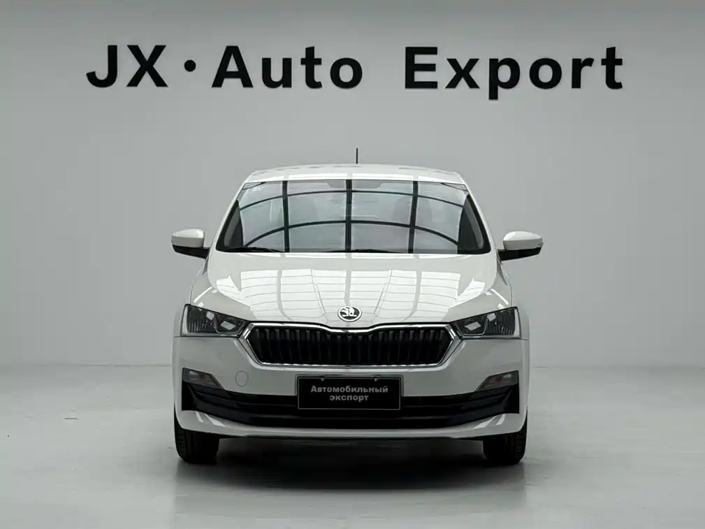 Skoda Rapid 2021 — фото 2