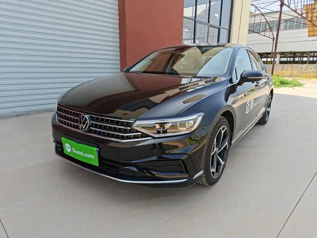 Volkswagen Magotan 2025