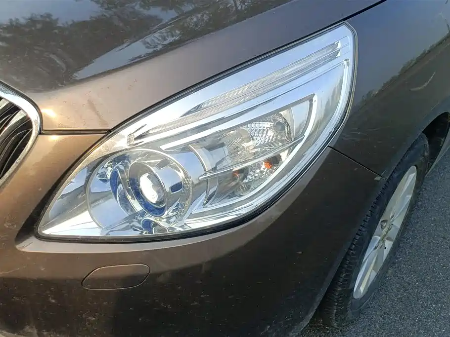 Buick GL8 2016