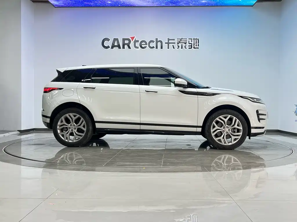 Land Rover Evoque 2023 — фото 25