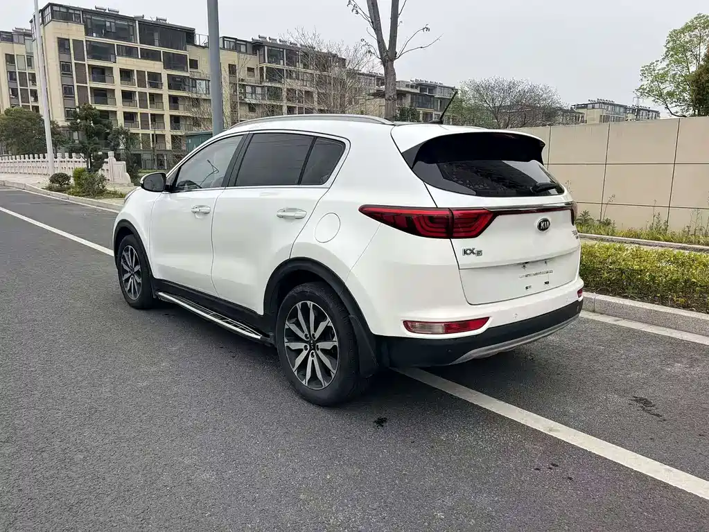 Kia KX5 2017 — фото 4