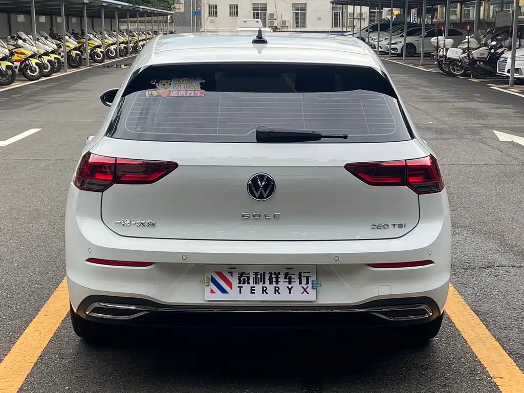 Volkswagen Golf 2023