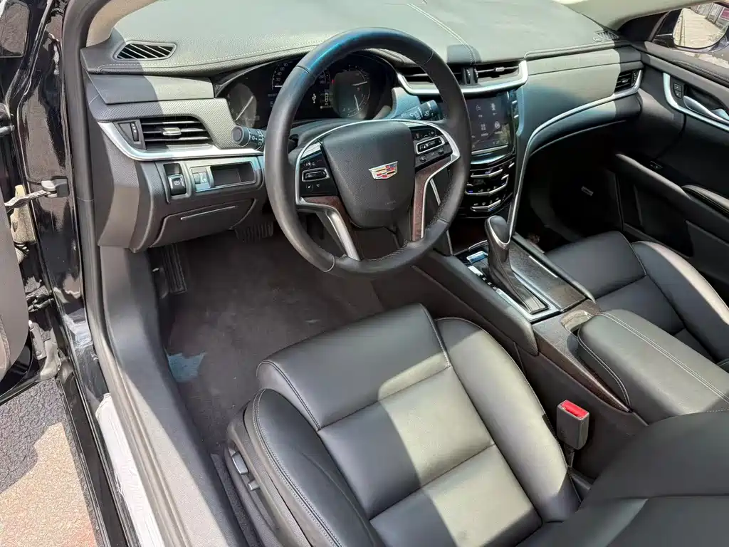Cadillac XTS 2018 — фото 12