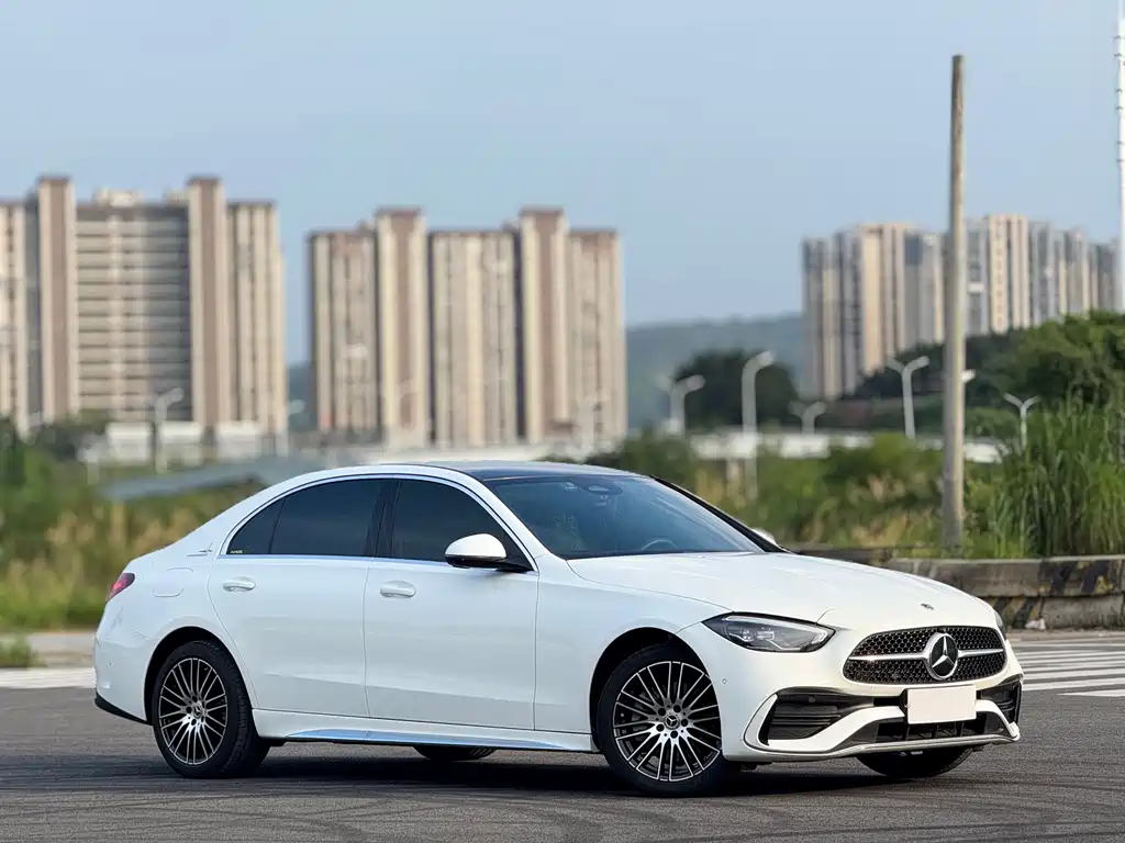 Mercedes-Benz C-Class 2025