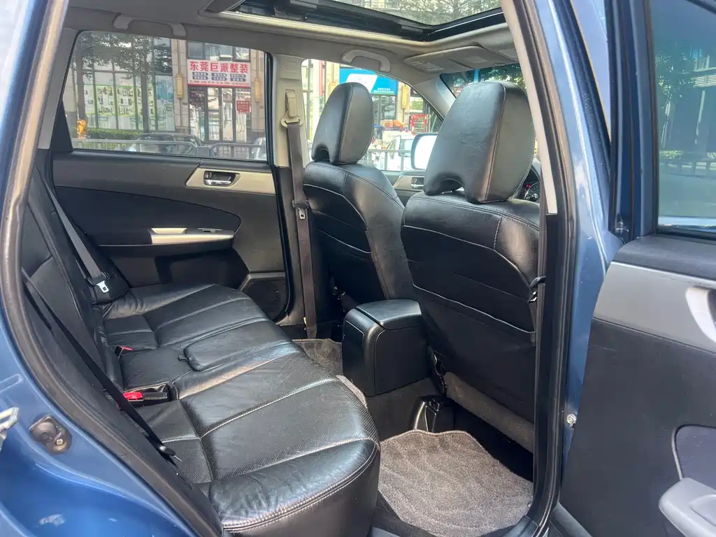 Subaru Forester 2010 — фото 18