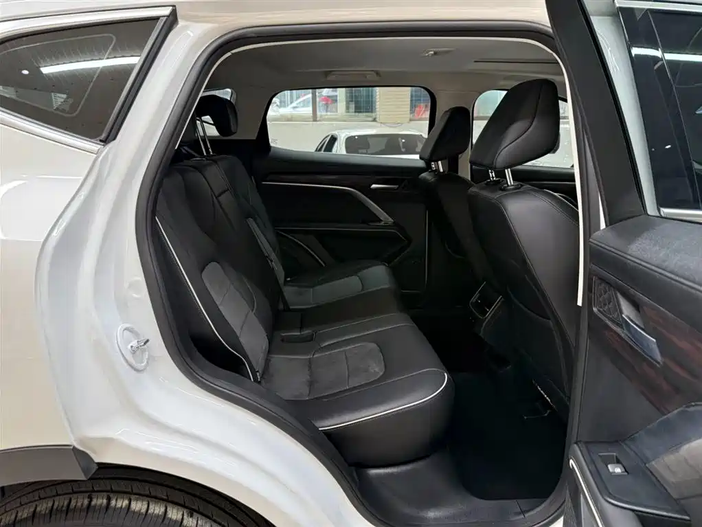 Haval H6 2023 — фото 17