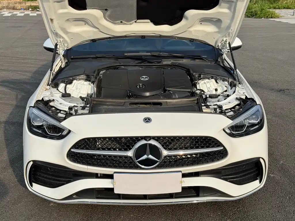 Mercedes-Benz C-Class 2025 — фото 20