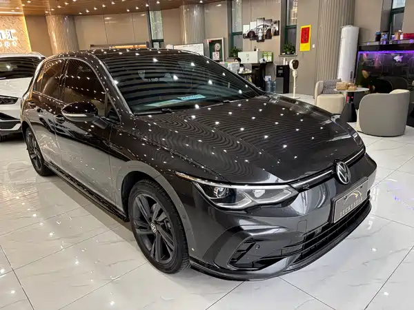 Volkswagen Golf 2023