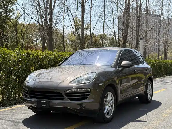 Porsche Cayenne 2011