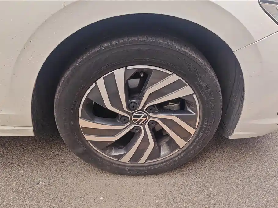 Volkswagen Bora 2023