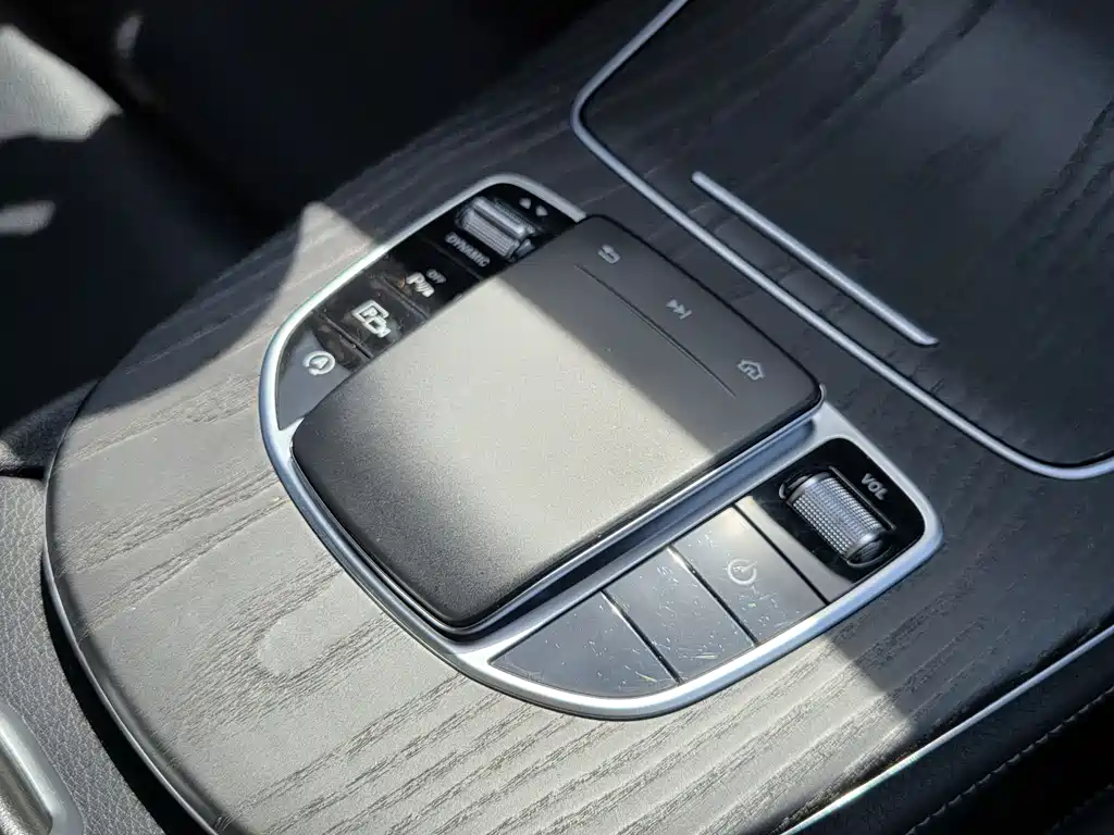 Mercedes-Benz E-Class 2020 — фото 22