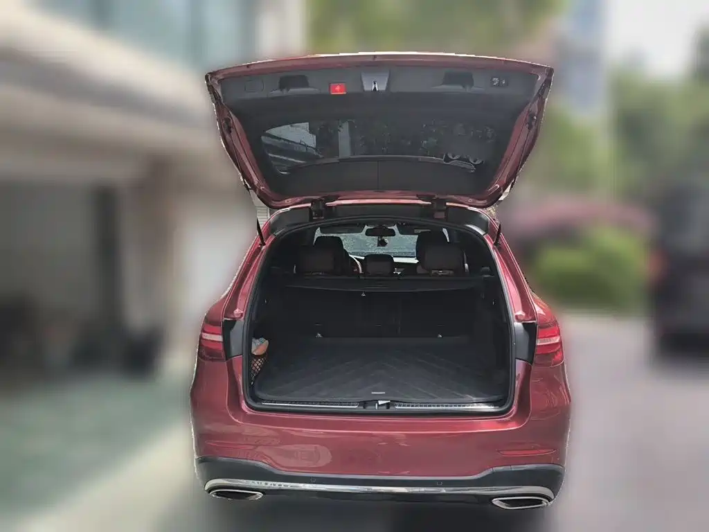 Mercedes-Benz GLC 2017 — фото 10