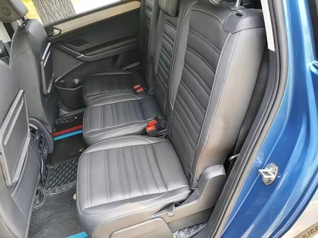 Volkswagen Touran 2018 — фото 17