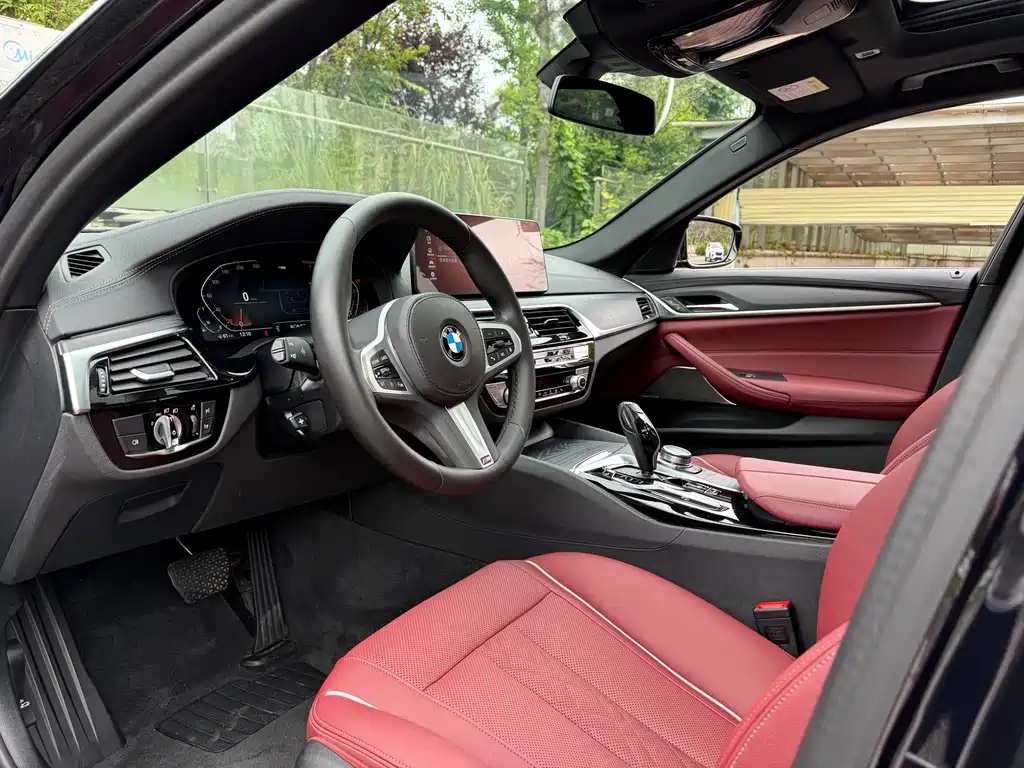 BMW 5 Series 2022