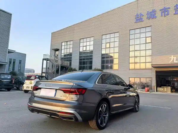 Audi A4L 2023