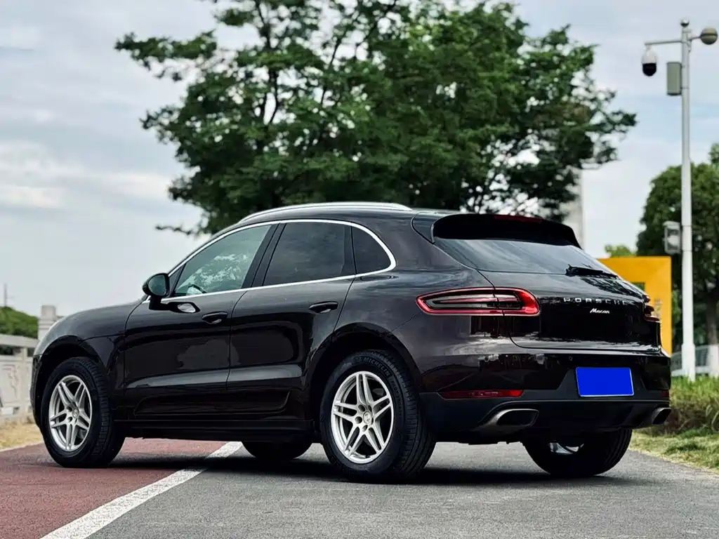 Porsche Macan 2018 — фото 9