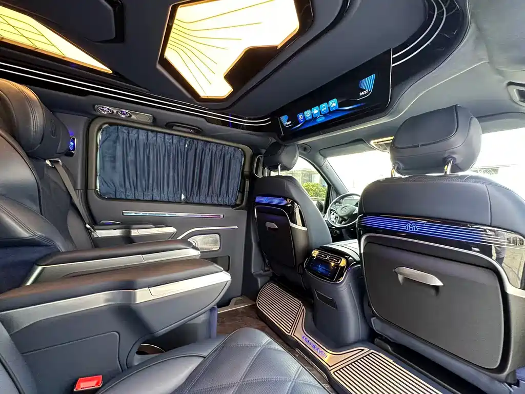 Mercedes-Benz Vito 2023 — фото 13