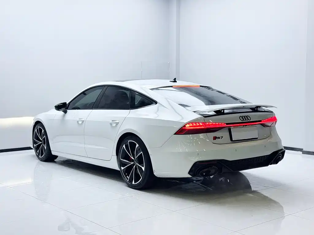 Audi A7 2022 — фото 9
