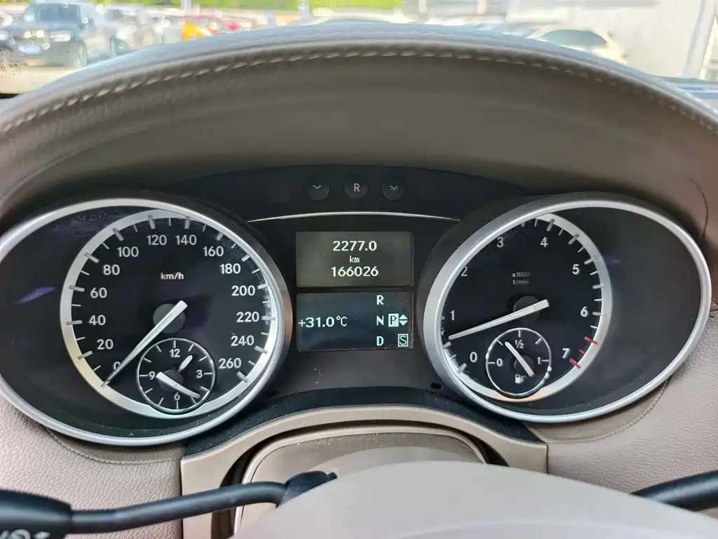 Mercedes-Benz GL-Class 2011