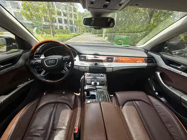 Audi A8 2013
