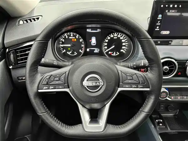 Nissan X-Trail 2025