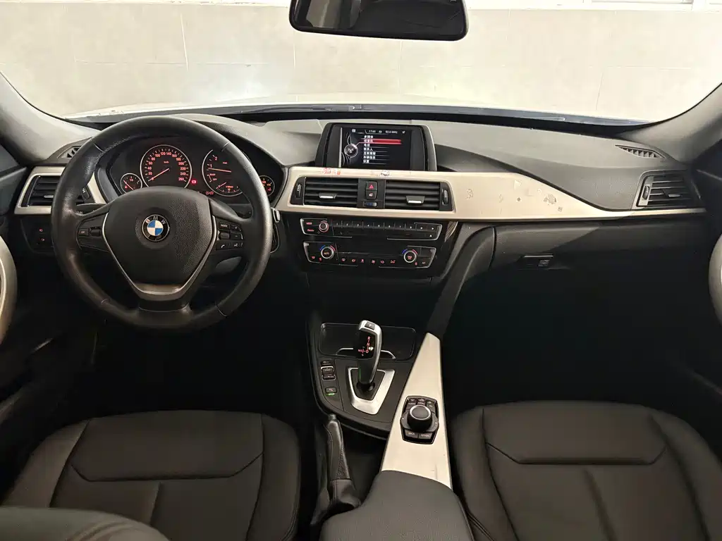 BMW 3 Series GT 2017 — фото 17