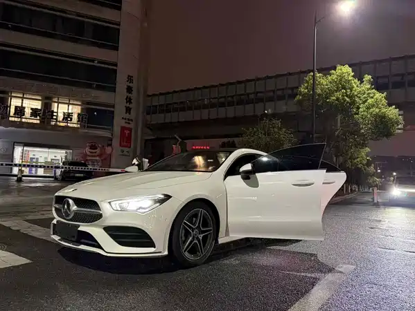 Mercedes-Benz CLA 2022