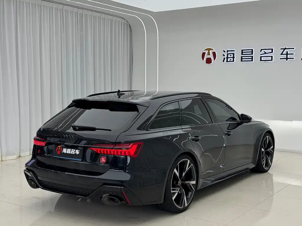 Audi RS 6 2022 — фото 9