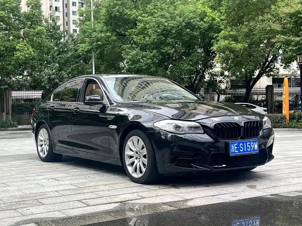 BMW 5 Series 2012