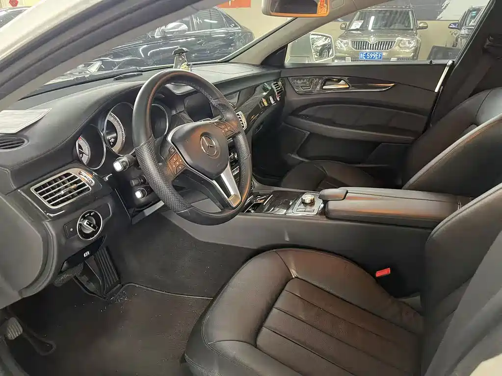 Mercedes-Benz CLS 2013 — фото 7