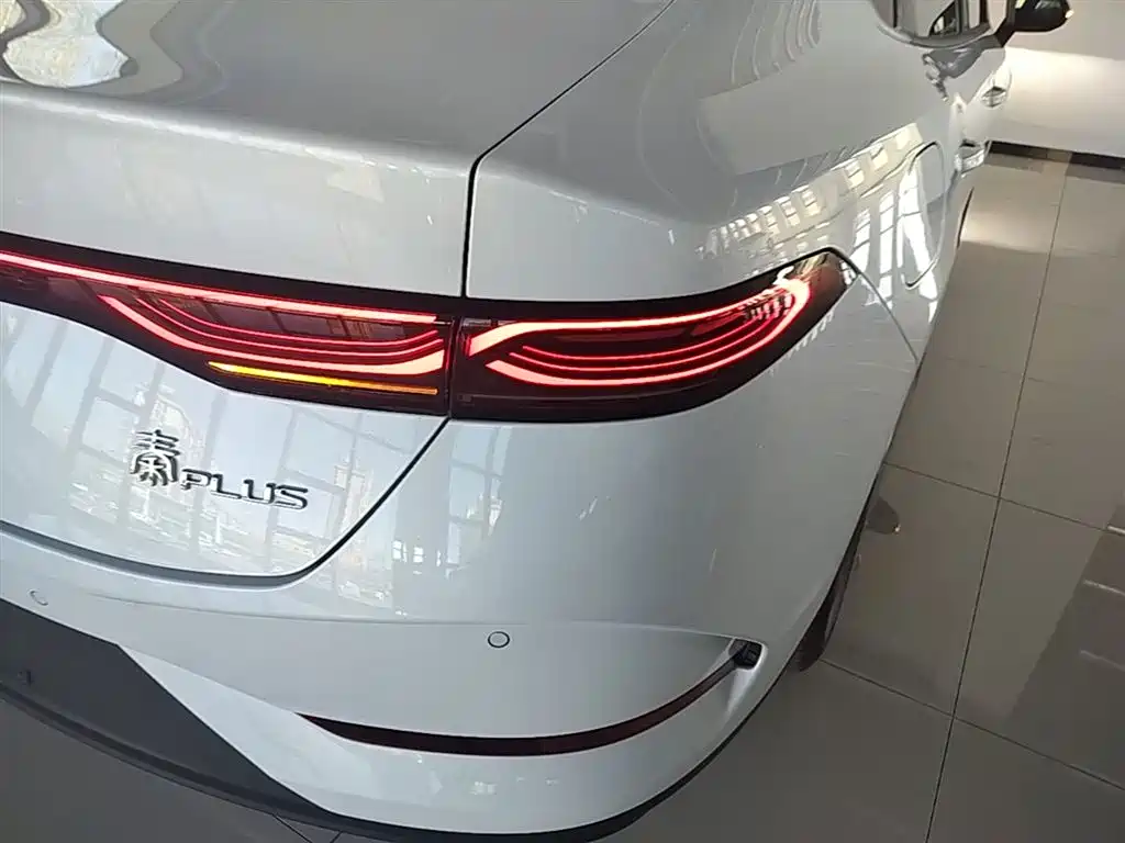 BYD Qin PLUS 2025 — фото 8
