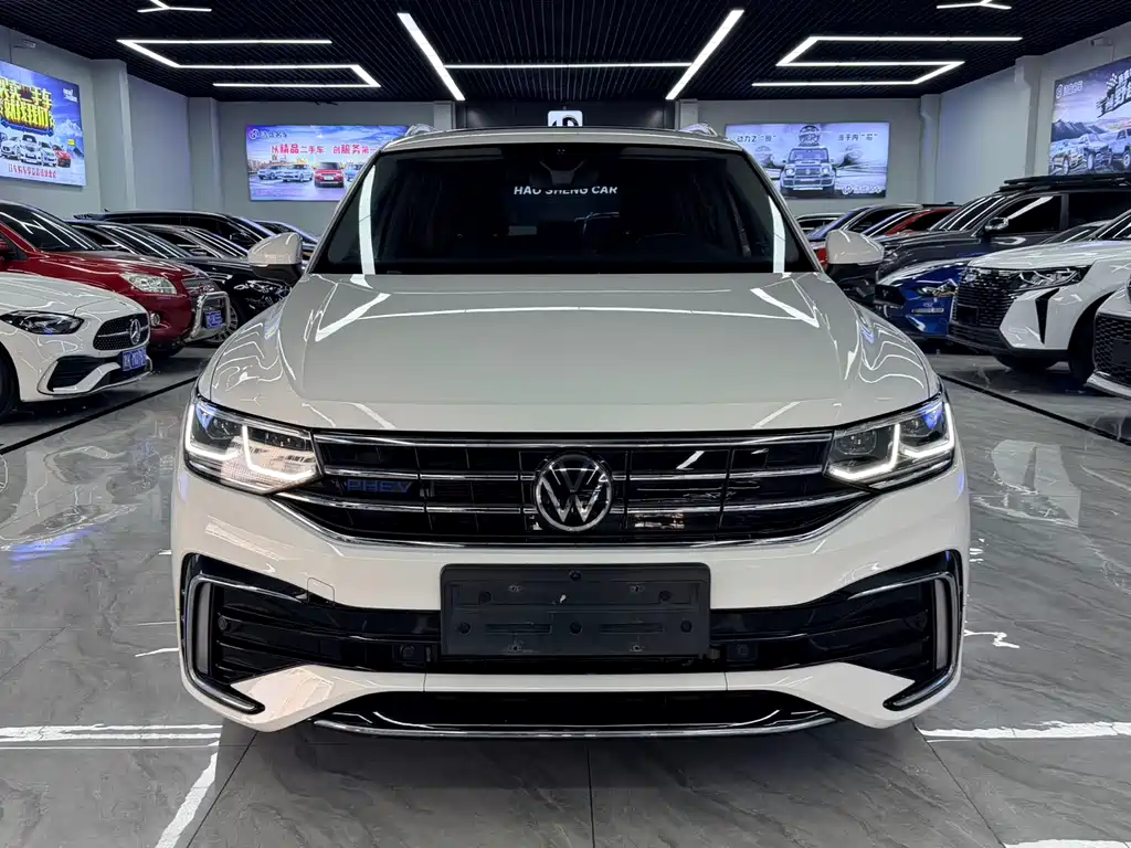 Volkswagen Tiguan L PHEV 2022 — фото 2