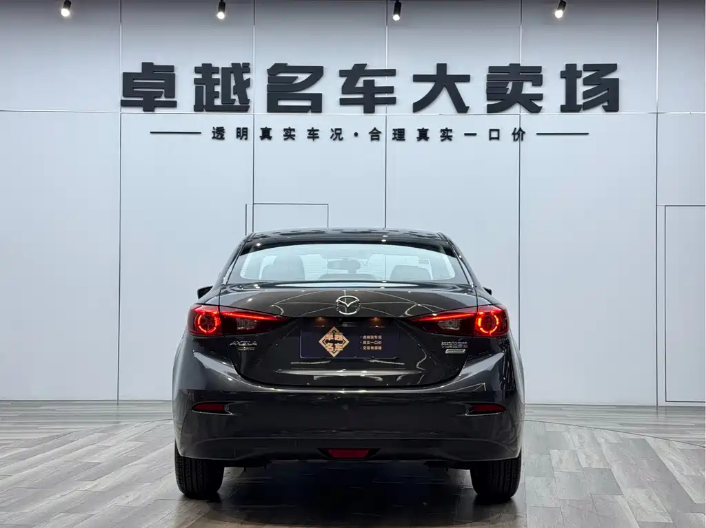 Mazda 3 Axela 2019 — фото 6