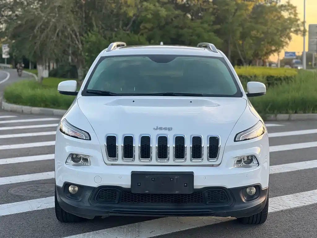 Jeep Cherokee 2016 — фото 2