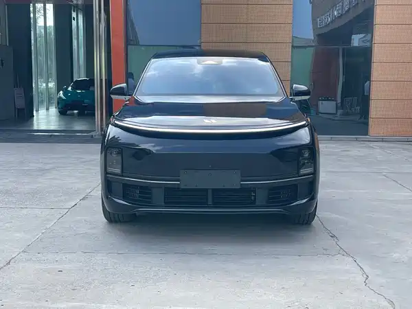 Li Auto L8 2023
