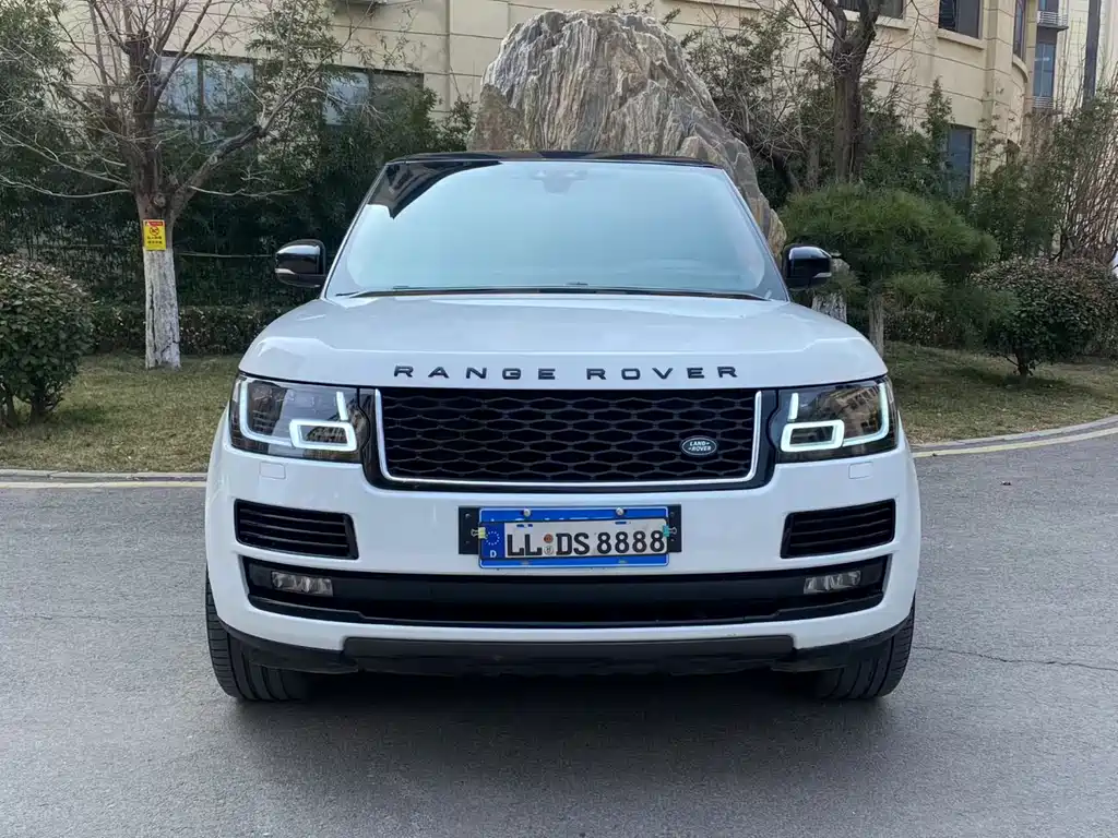 Land Rover Range Rover 2018 — фото 1