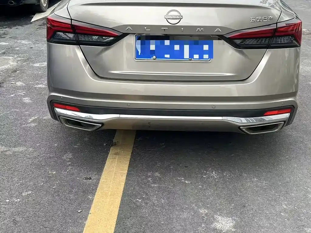 Nissan Teana 2023