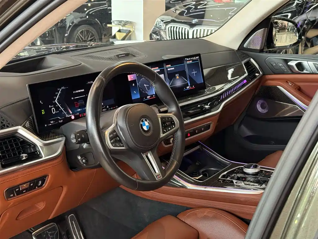 BMW X7 M60i 2023 — фото 17
