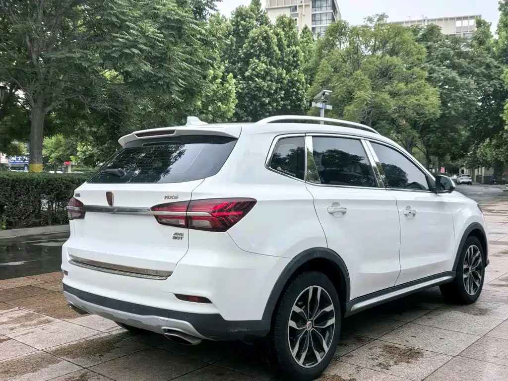 Roewe RX5 2016 — фото 4