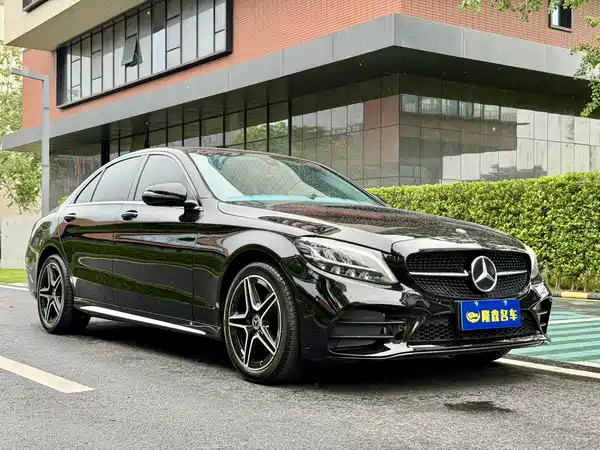 Mercedes-Benz C-Class 2021