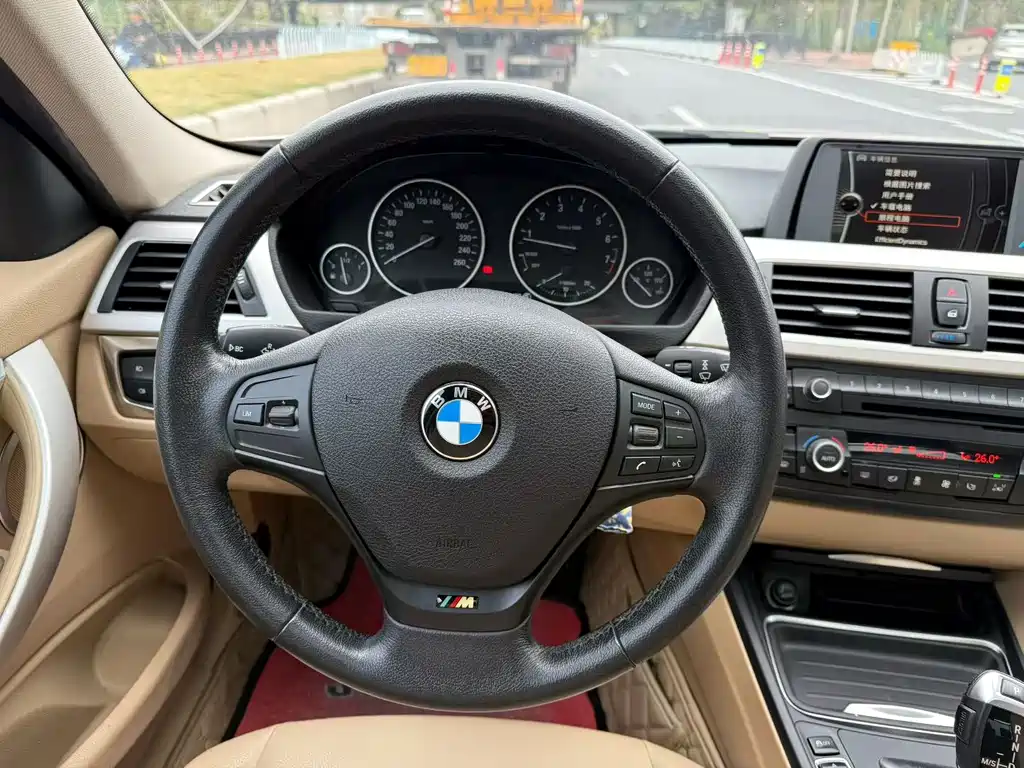 BMW 3 Series 2014 — фото 8