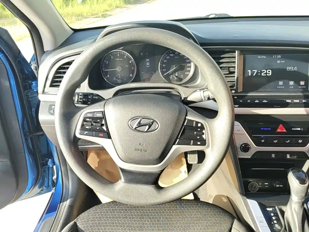 Hyundai Celesta 2016 — фото 11