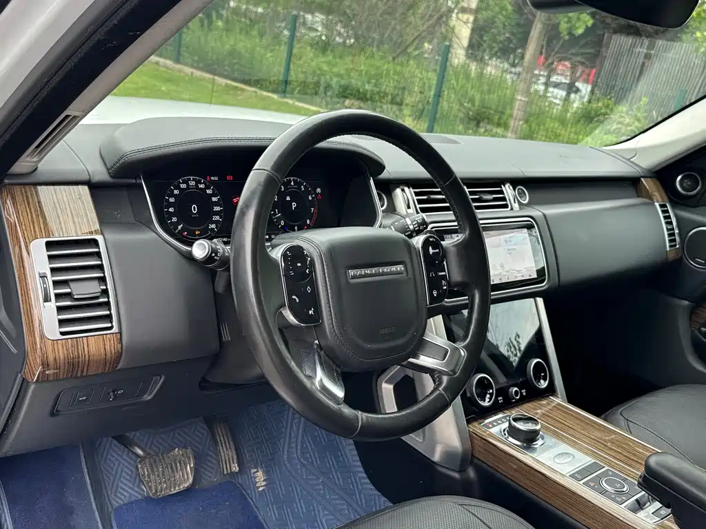 Land Rover Range Rover 2018 — фото 9