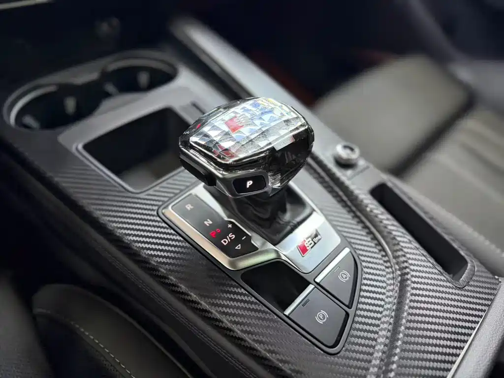 Audi A4L 2023