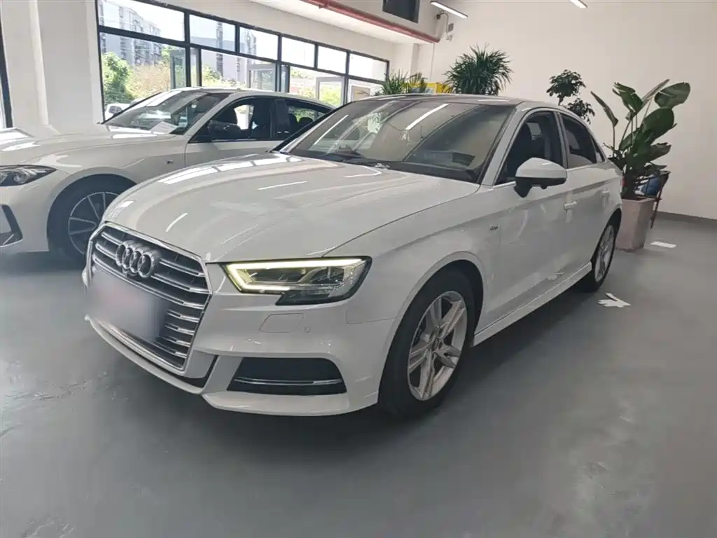 Audi A3 2020 — фото 2