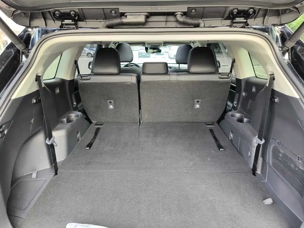 Toyota Highlander 2024 — фото 10