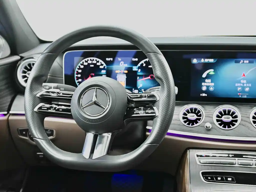 Mercedes-Benz E-Class 2021 — фото 17
