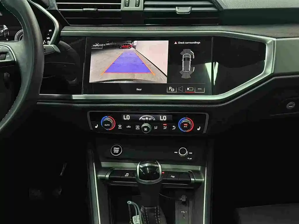 Audi Q3 2023 — фото 14