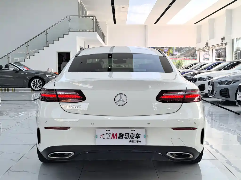 Mercedes-Benz E-Class 2023 — фото 11